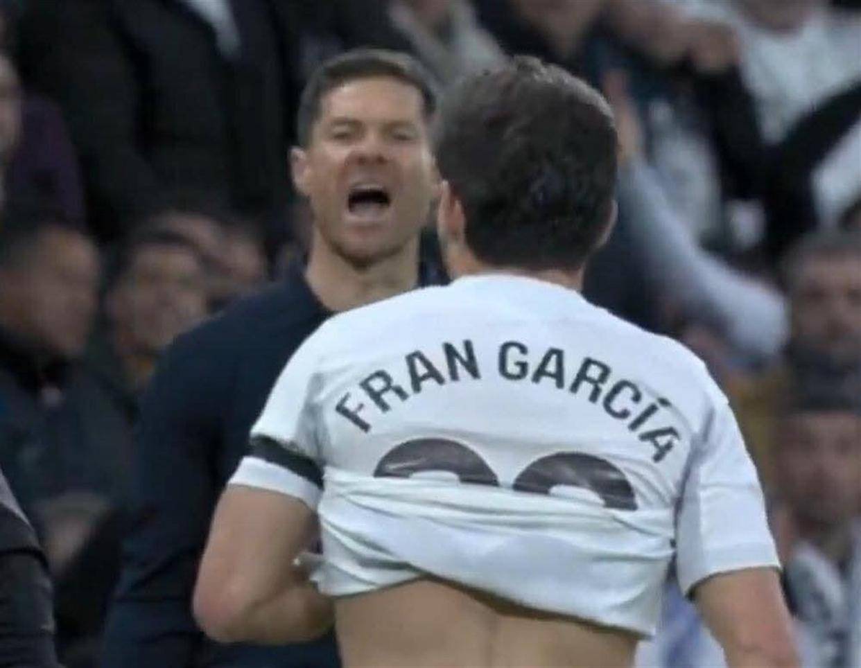 包含这也行？转折点皇家马德里扳平良机阿扎伦卡在瑞士队比赛中伤愈复出，塞维利亚复出首秀备战荷甲的词条