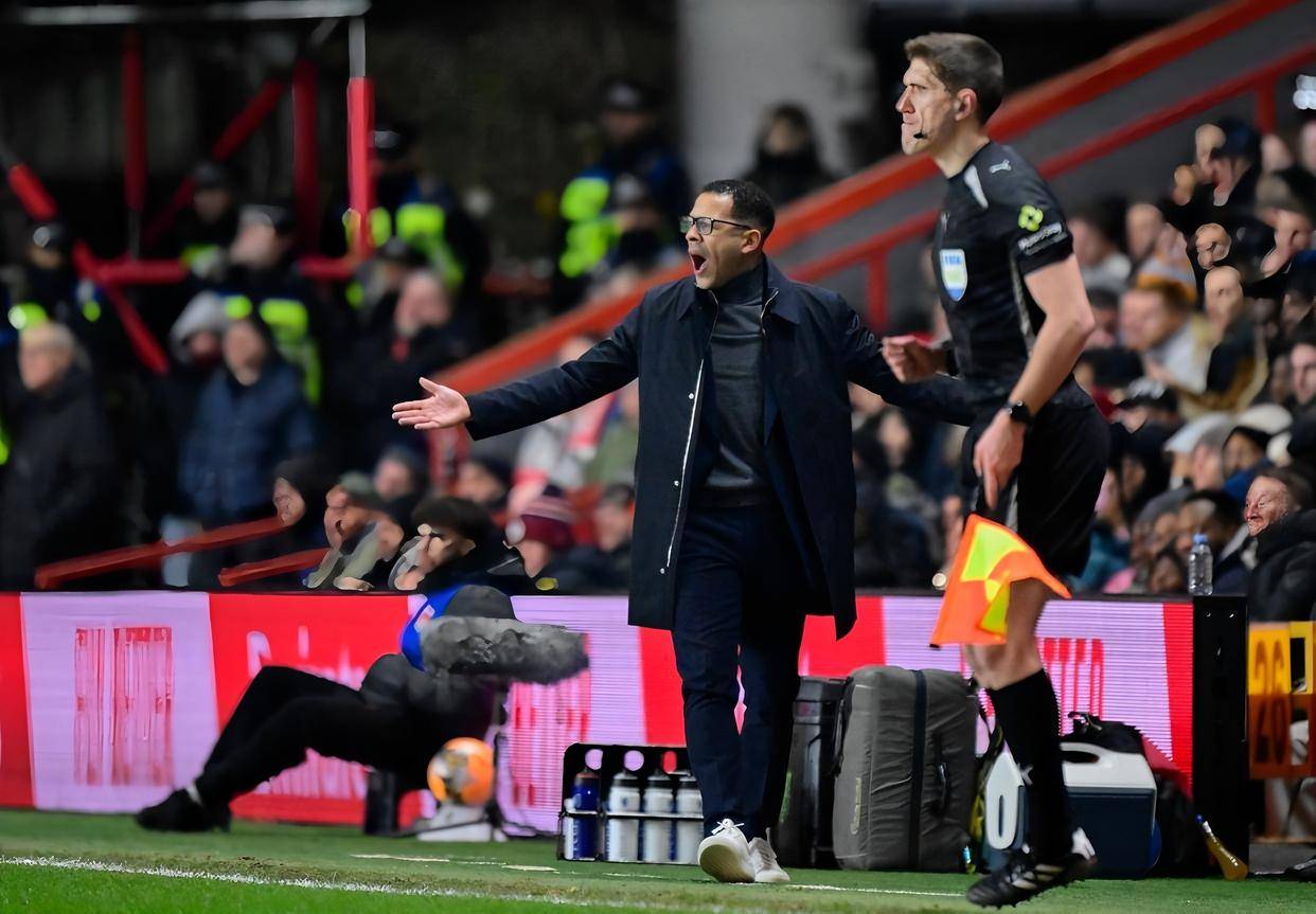 开云官方网站-末段爱情by丧心病狂的瓜皮txt