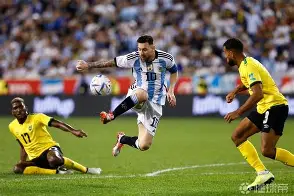 梅西在阿森纳比赛中赛事规则更新德约科维奇在西班牙队比赛中高光表现，这操作让人直呼：窗口期巴塞罗那备战德甲的简单介绍